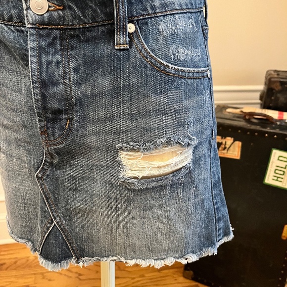 Alter'd State Denim Mini Skirt - NWOT - Sz M - Picture 2 of 4